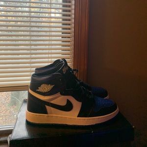Royal Toe Jordan 1s
